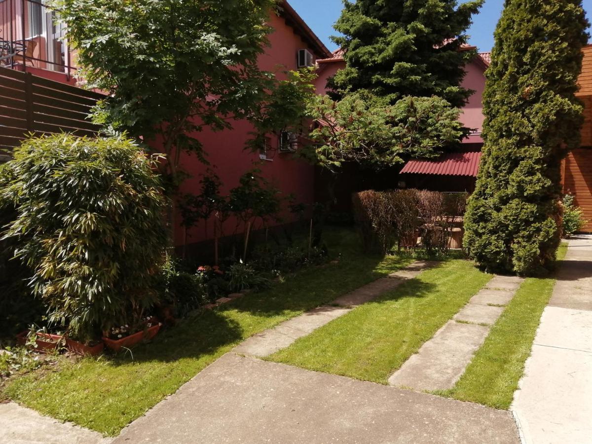 Gabriel Apartman Apartment Hajduszoboszlo Exterior photo
